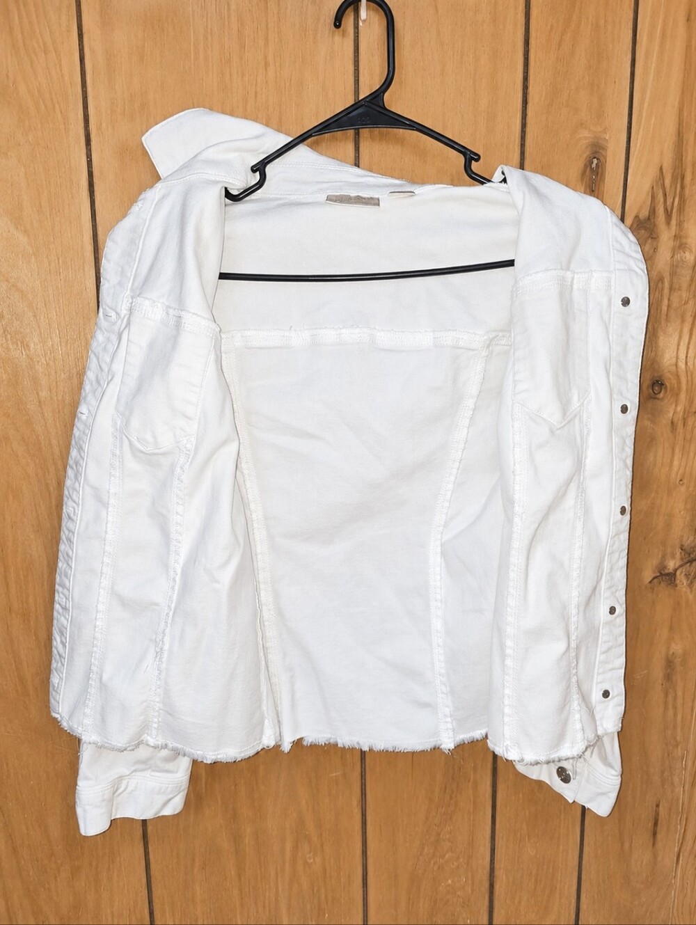 Chico's White Raw-Hem Denim Jacket-Size 0 (US Small) - Picture 2 of 4